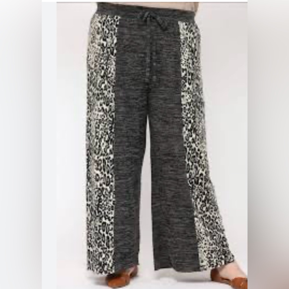 Women's Boutique Black and White Leopard Print Pants plus size New